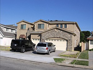 Custom Gutters Cleaning